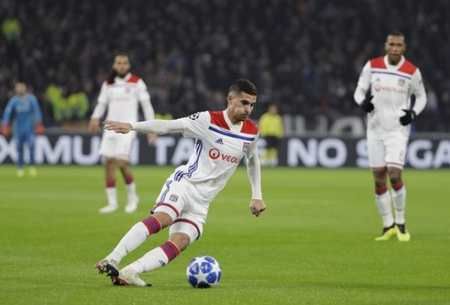 场观众的激 场观众的激